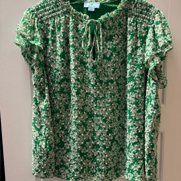 CeCe Green Floral Smocked Flutter Sleeve Blouse – Size XL - Picture 2 of 3